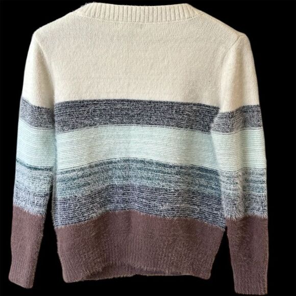 Fate Women's Colorblock Fuzzy Pullover Sweater Size M Multicolor - Picture 3 of 7